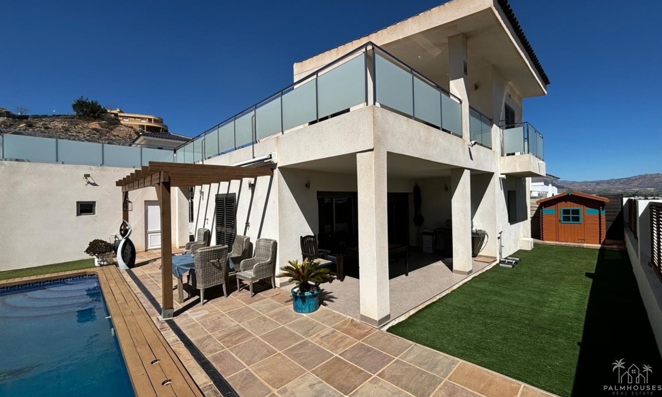 Resale - Villa - Cox
