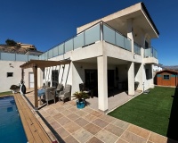 Resale - Villa - Cox