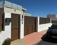 Resale - Villa - Cox