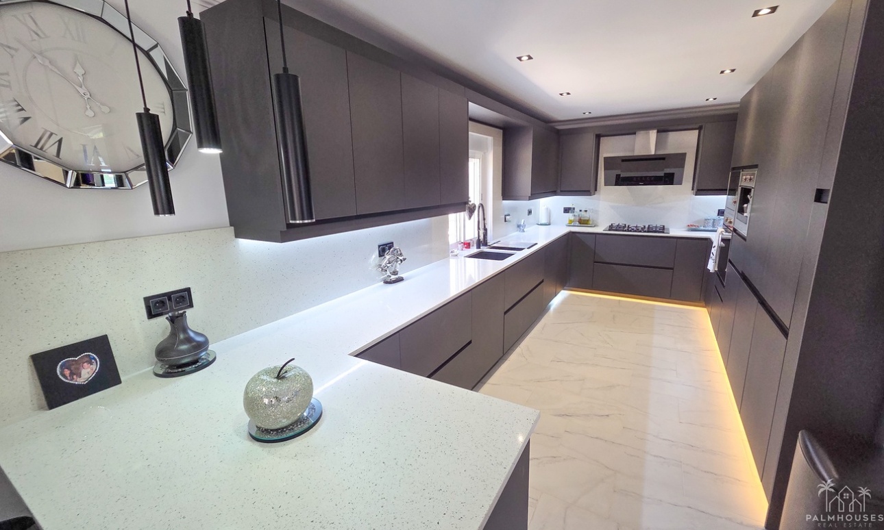 Resale - Villa - Crevillent - Inland