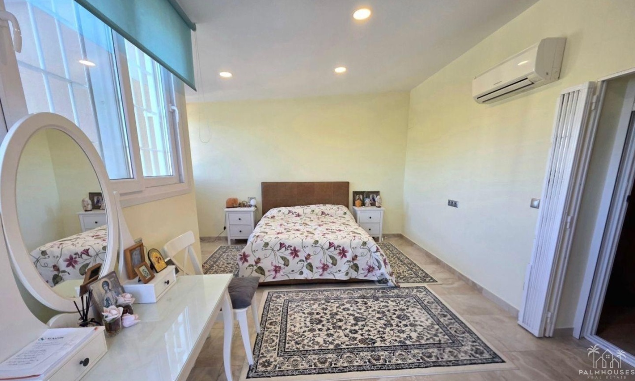 Resale - Villa - Dehesa De Campoamor - Campoamor