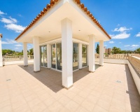 Resale - Villa - Dehesa De Campoamor - Campoamor