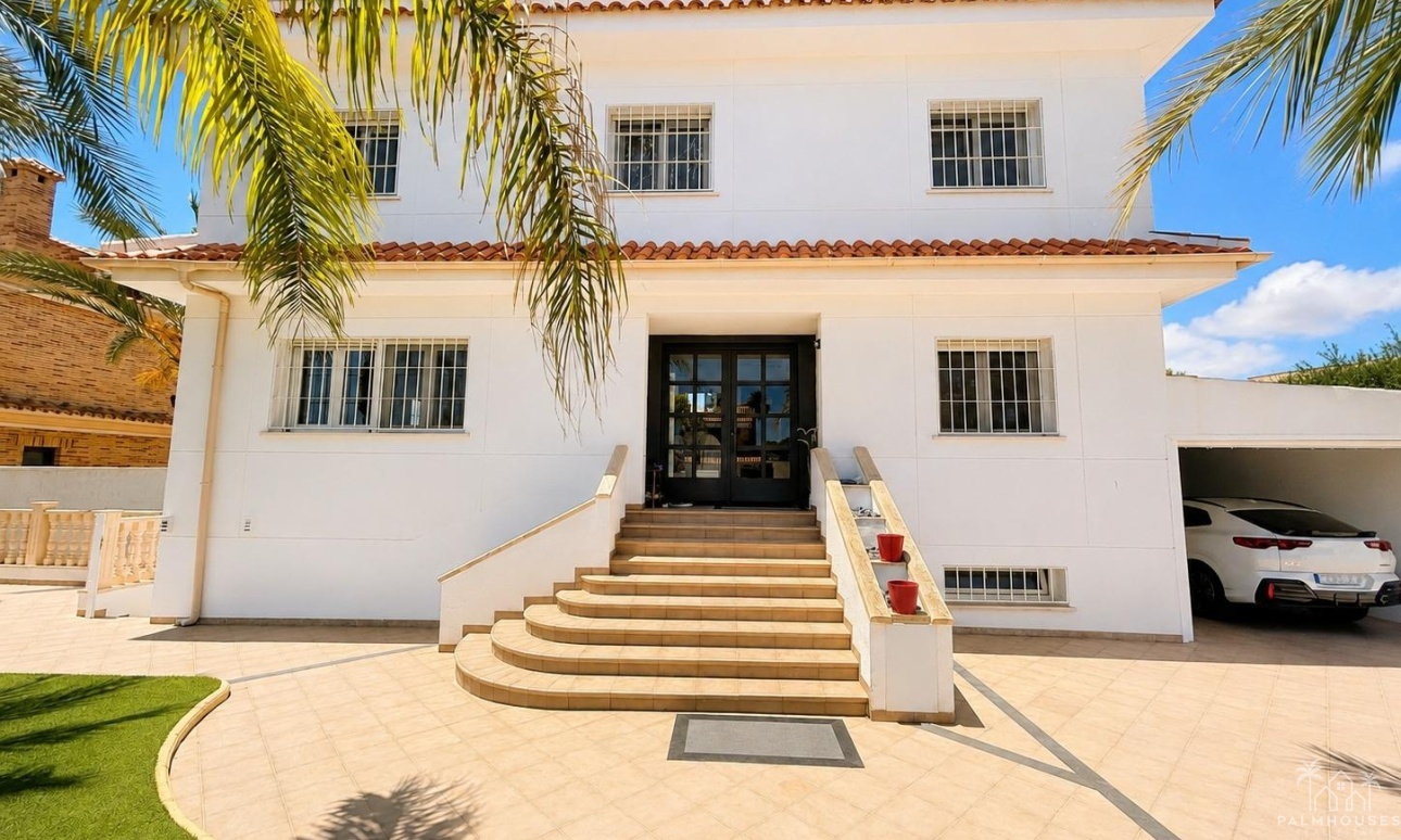 Resale - Villa - Dehesa De Campoamor - Campoamor