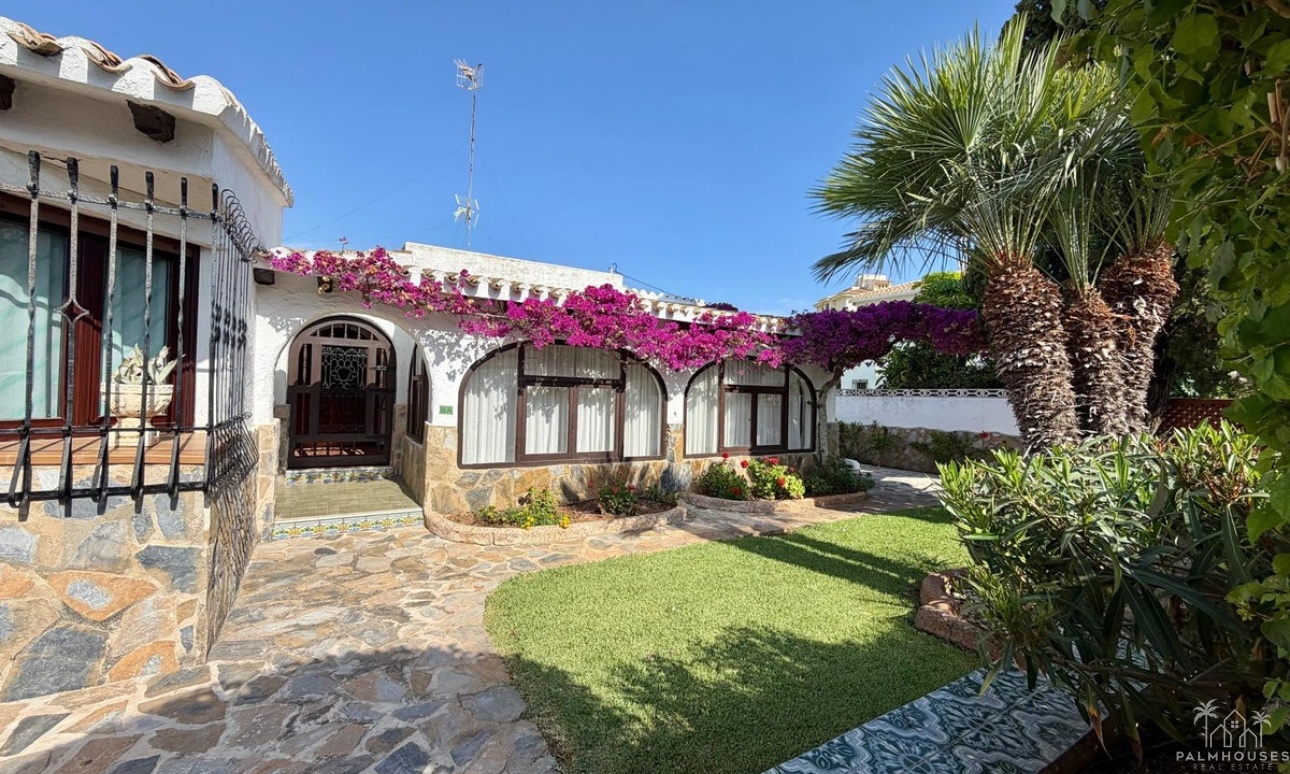 Resale - Villa - Denia - Denia Centro