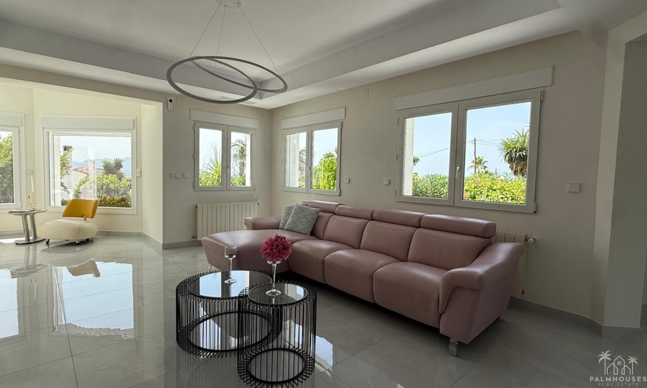 Resale - Villa - Denia - Denia Centro