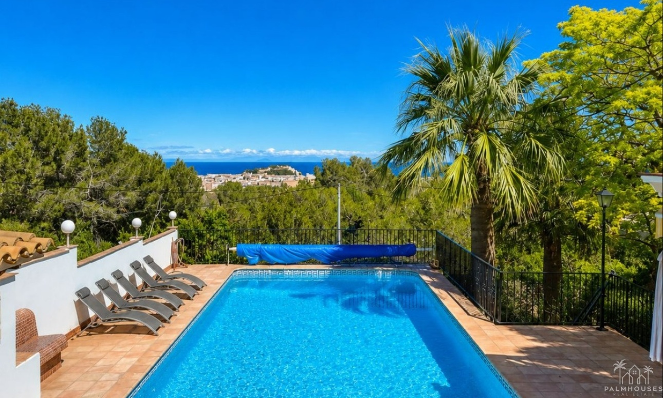 Resale - Villa - Denia - Denia Centro