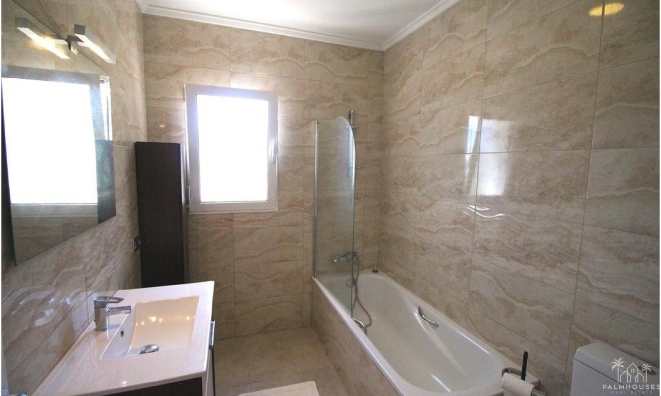 Resale - Villa - Denia - La Sella Golf