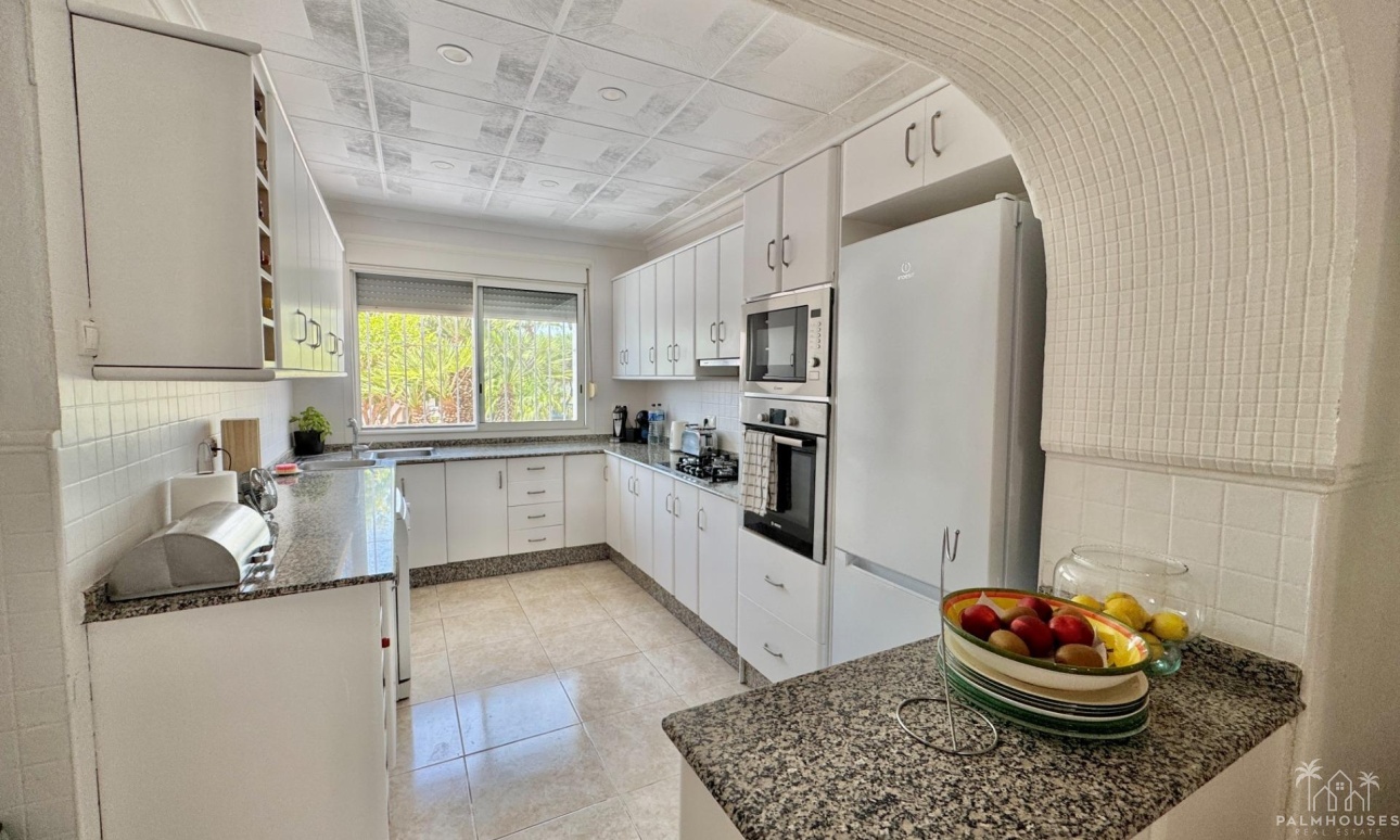Resale - Villa - Dolores - Comunidad Valenciana