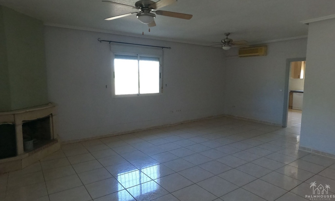 Resale - Villa - Dolores - Dolores Centro
