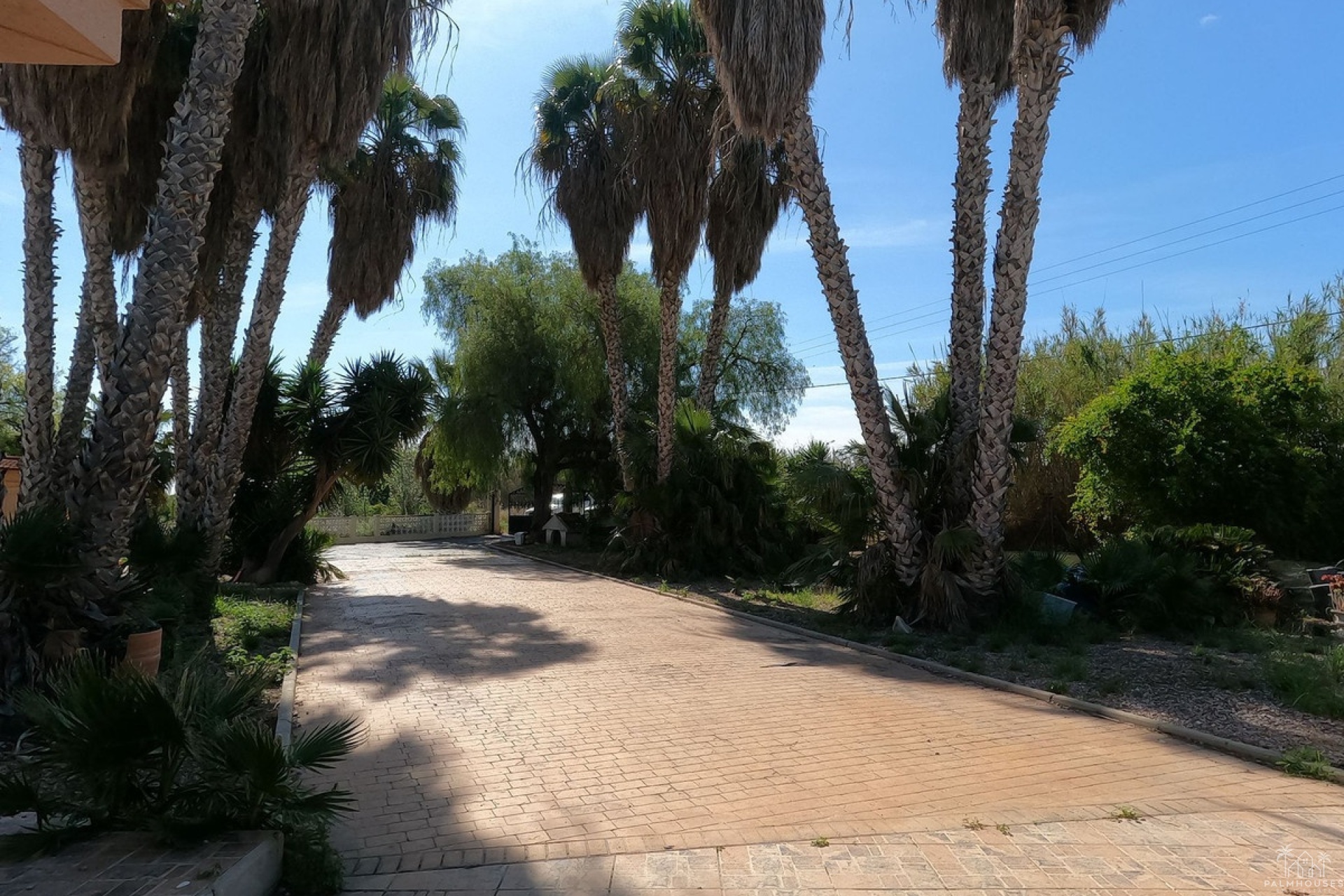 Resale - Villa - Dolores - Dolores Centro