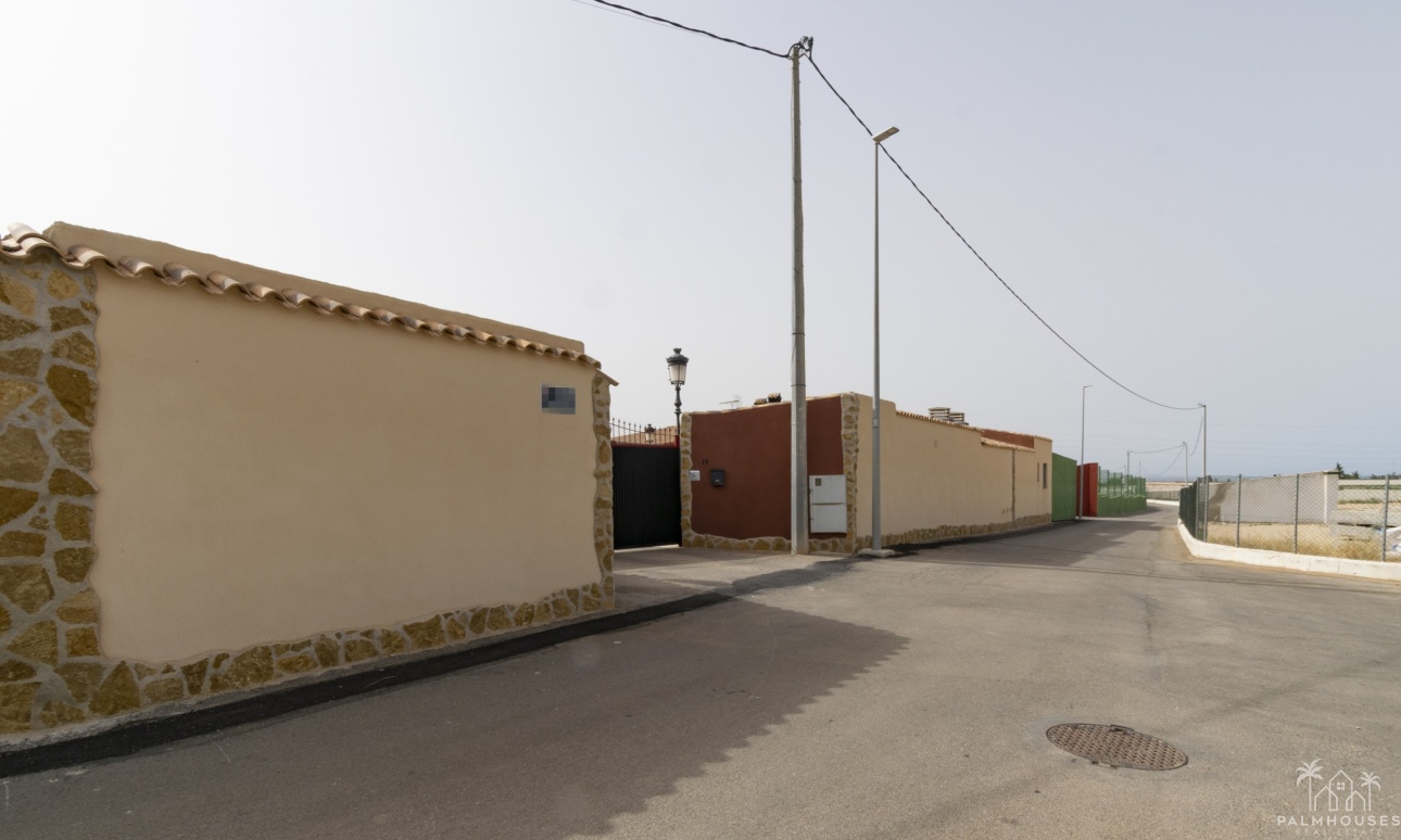 Resale - Villa - El Beal - Inland
