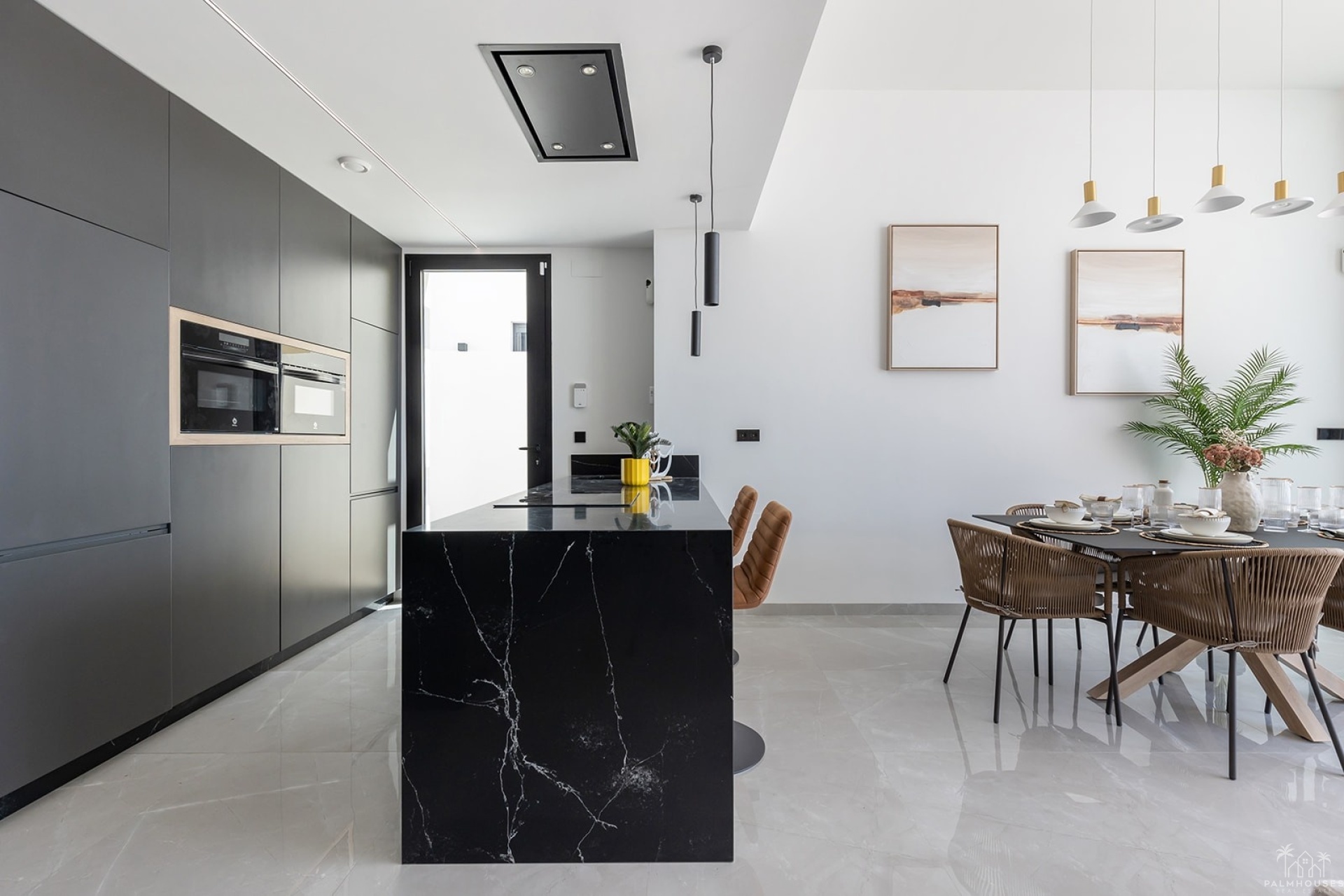 Resale - Villa - El Chaparral - Inland