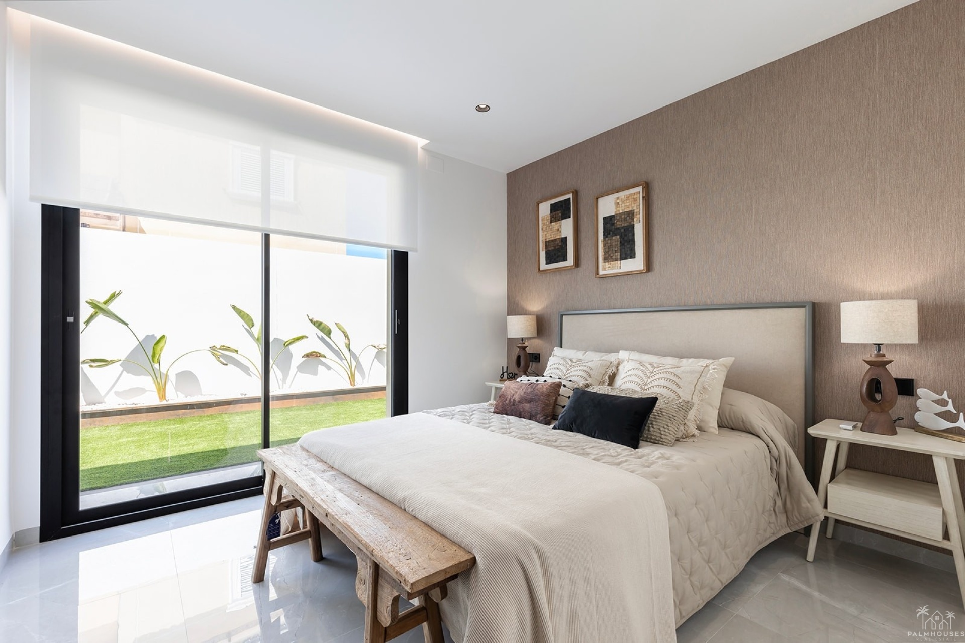 Resale - Villa - El Chaparral - Inland
