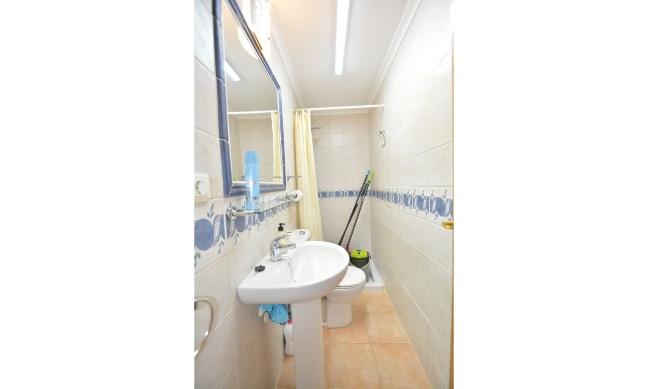 Resale - Villa - Guardamar del Segura - Guardamar del Segura Centro