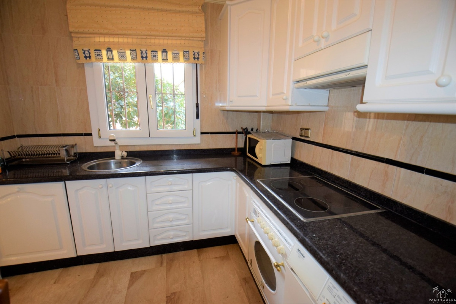 Resale - Villa - Guardamar del Segura - Guardamar del Segura Centro