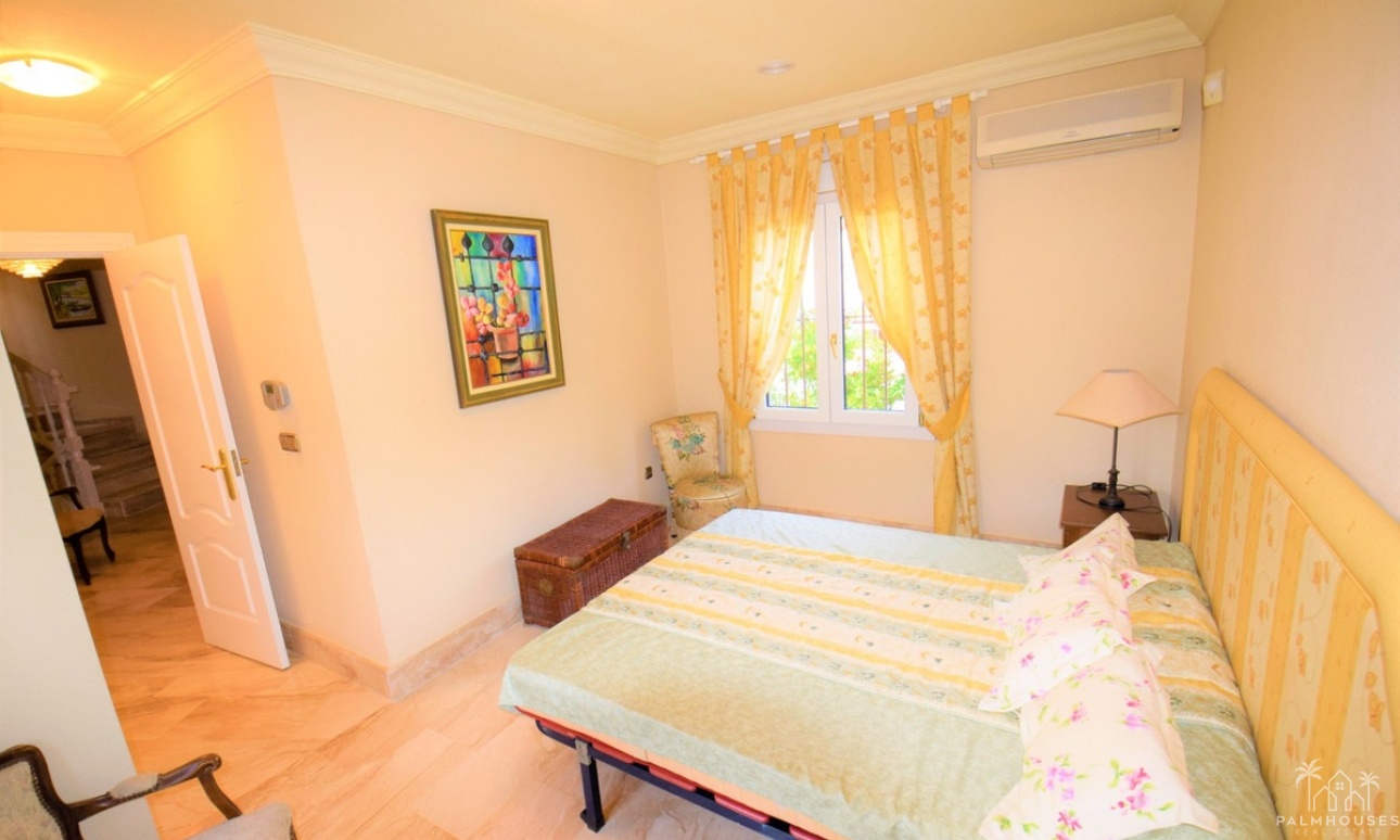 Resale - Villa - Guardamar del Segura - Guardamar del Segura Centro