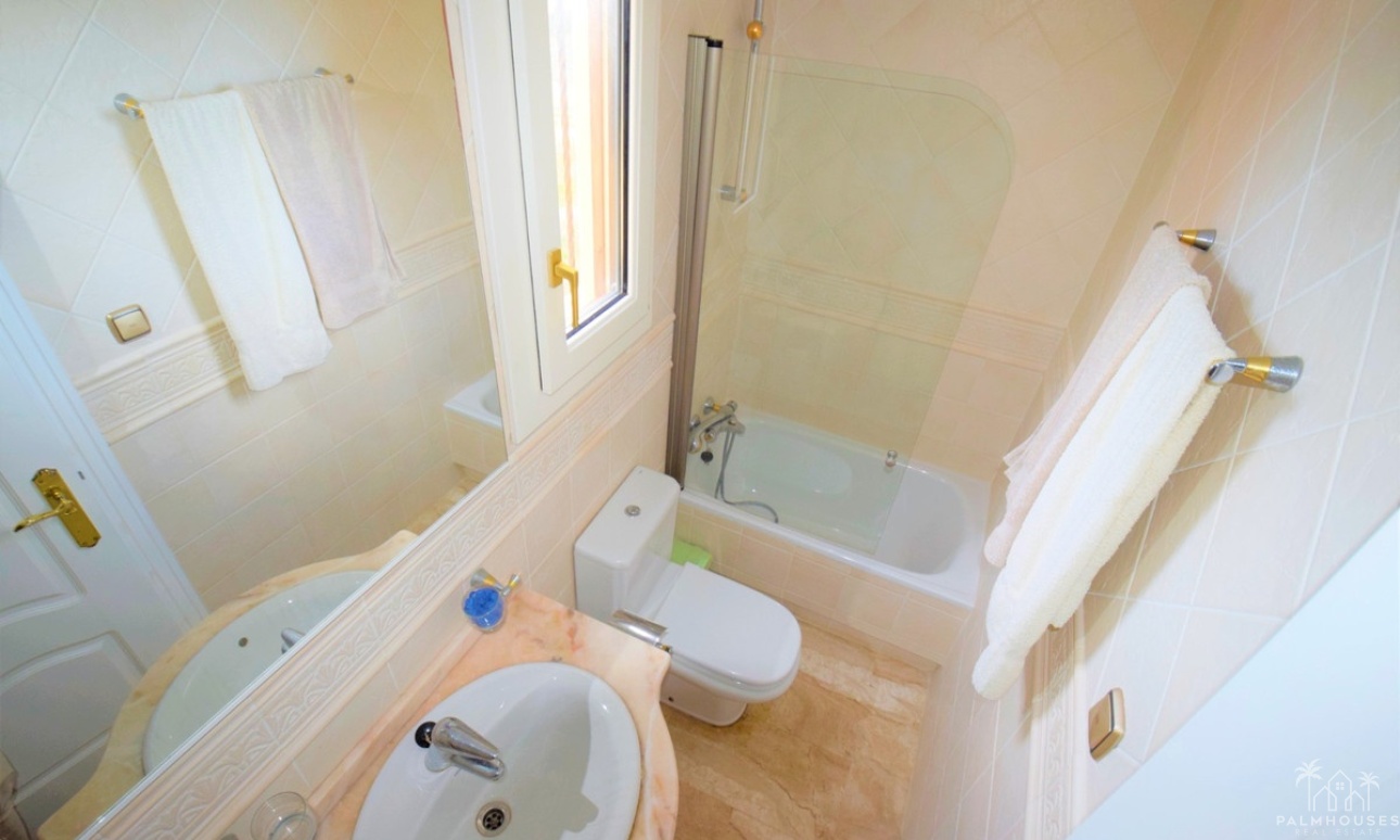 Resale - Villa - Guardamar del Segura - Guardamar del Segura Centro
