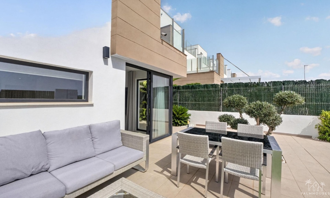 Resale - Villa - Guardamar del Segura - Urbanización El Raso