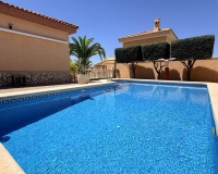 Resale - Villa - Hondón de las Nieves