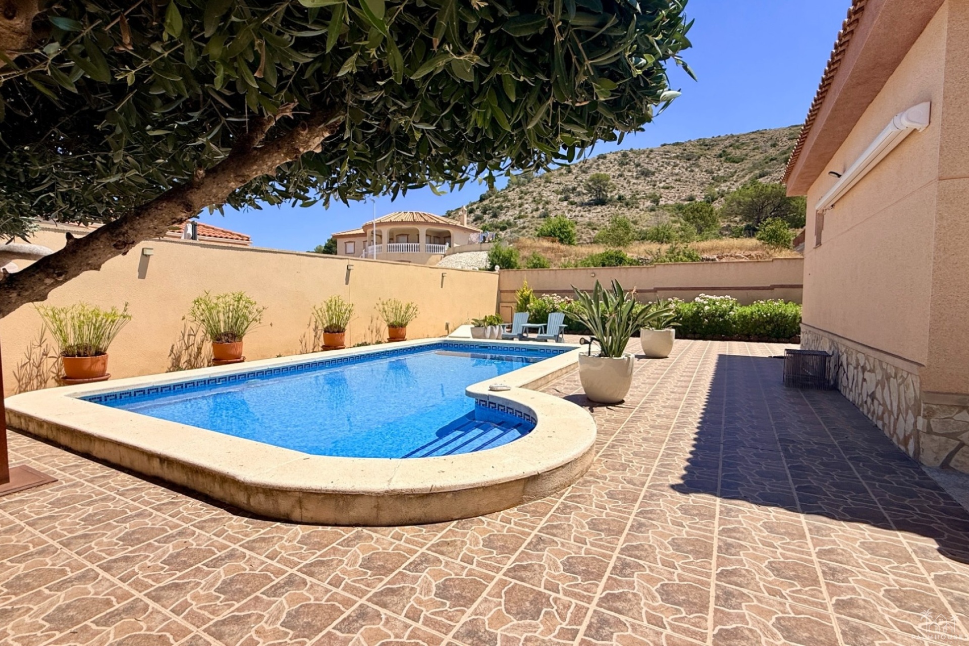 Resale - Villa - Hondón de las Nieves