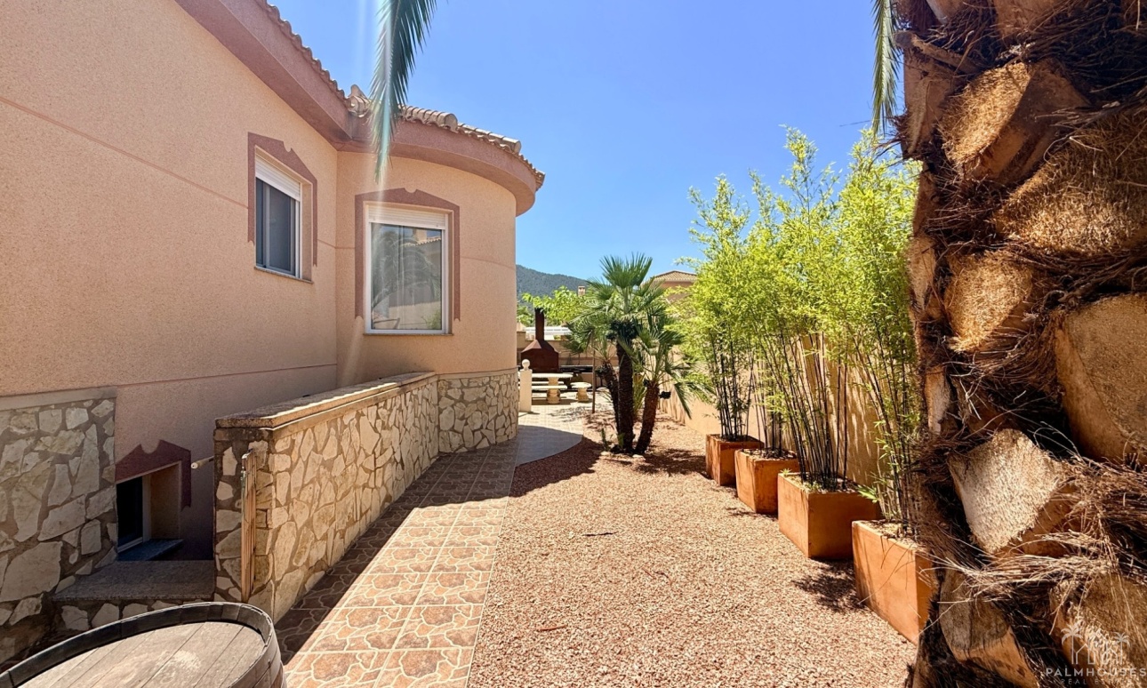 Resale - Villa - Hondón de las Nieves