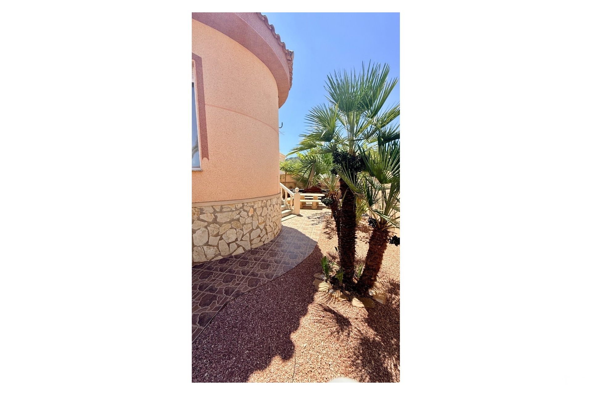 Resale - Villa - Hondón de las Nieves