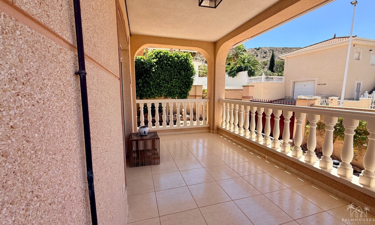 Resale - Villa - Hondón de las Nieves