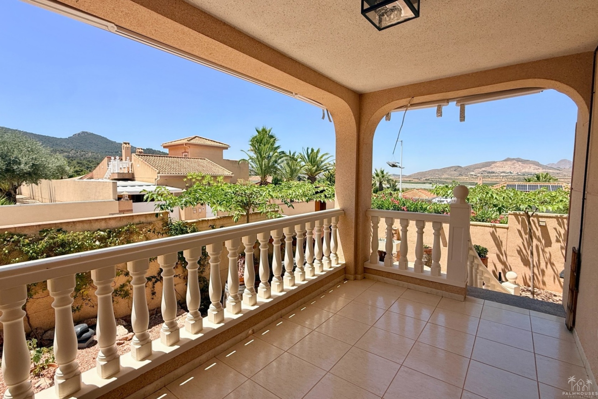 Resale - Villa - Hondón de las Nieves