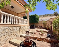 Resale - Villa - Hondón de las Nieves
