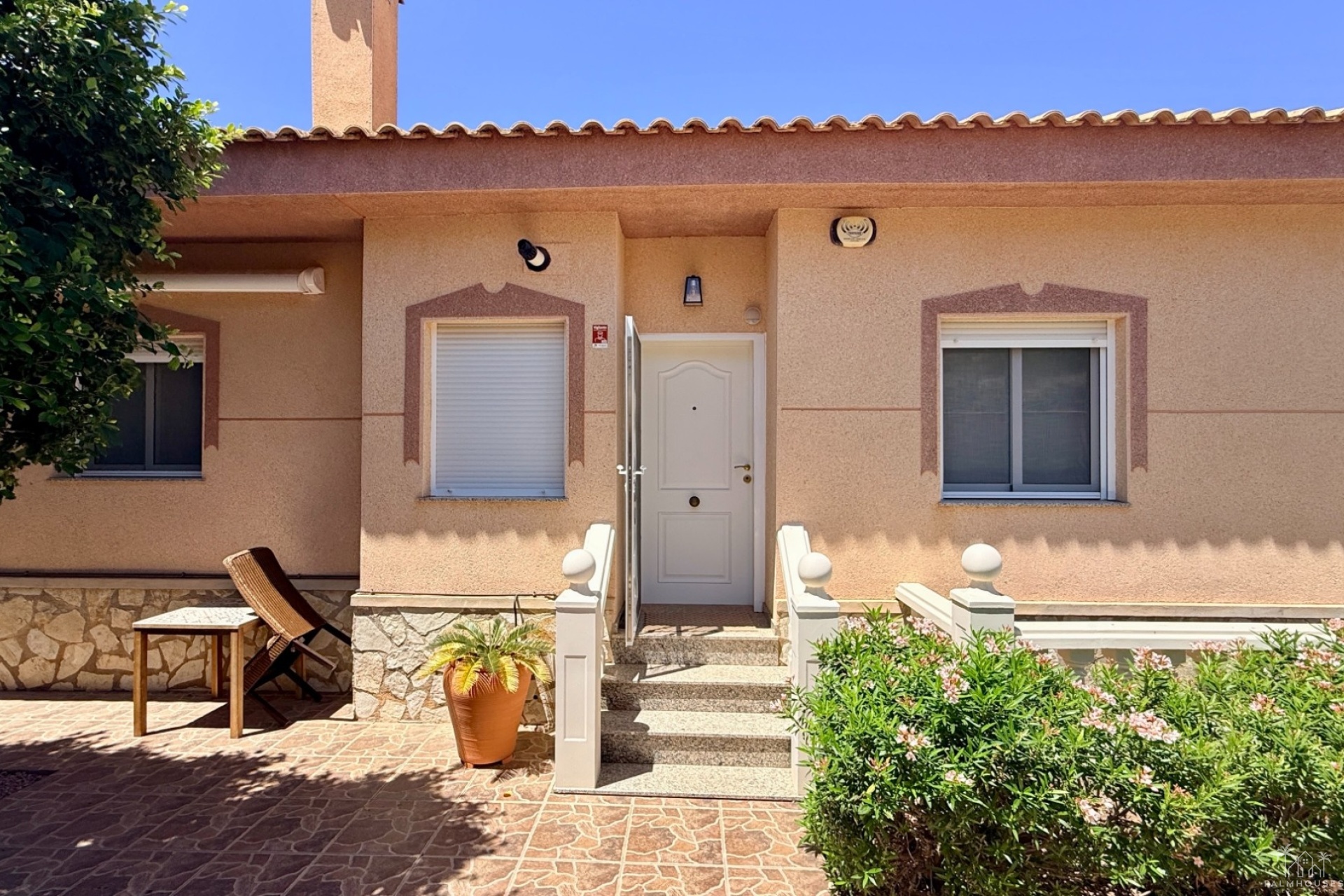 Resale - Villa - Hondón de las Nieves