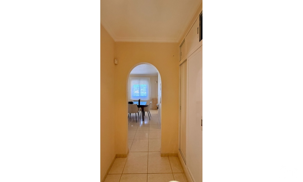 Resale - Villa - Hondón de las Nieves