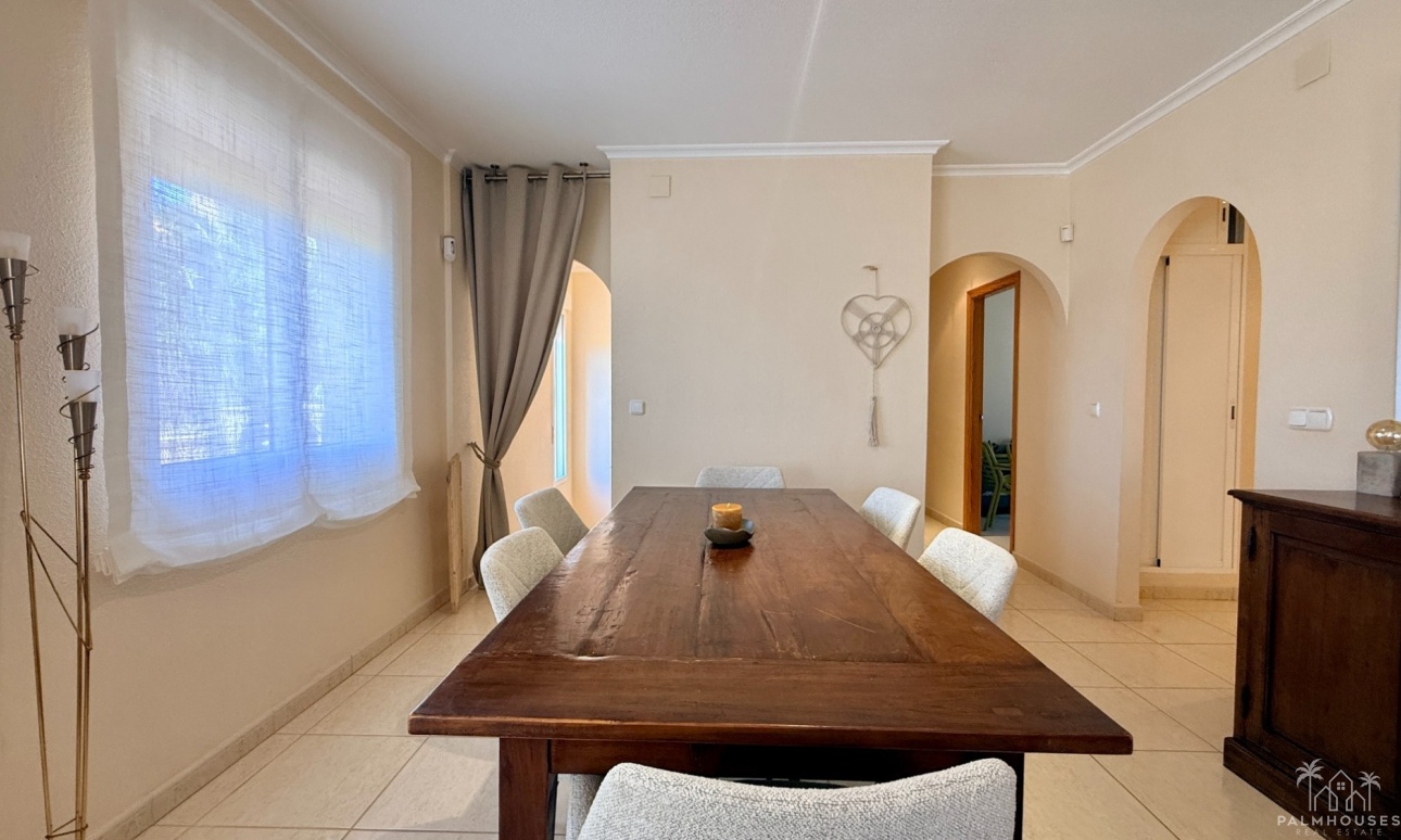 Resale - Villa - Hondón de las Nieves