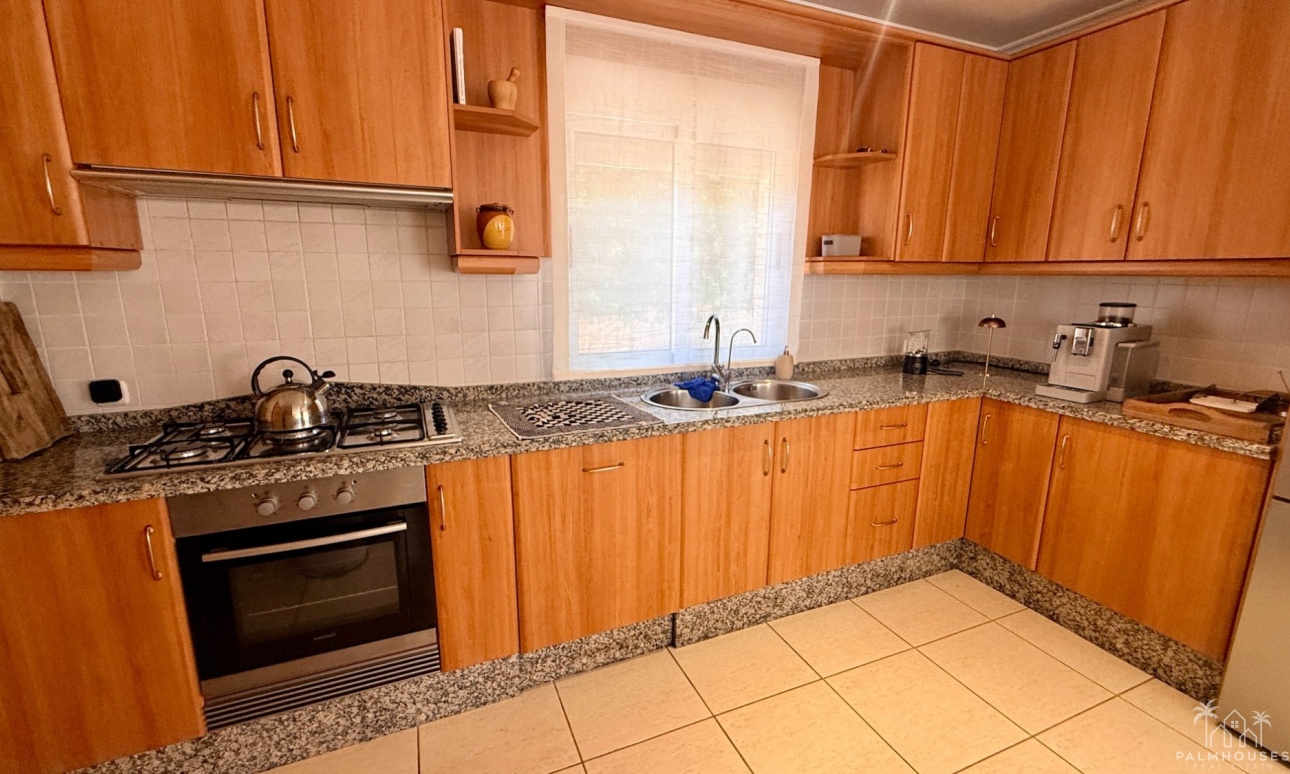 Resale - Villa - Hondón de las Nieves
