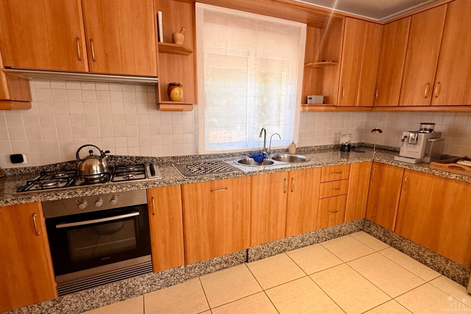Resale - Villa - Hondón de las Nieves
