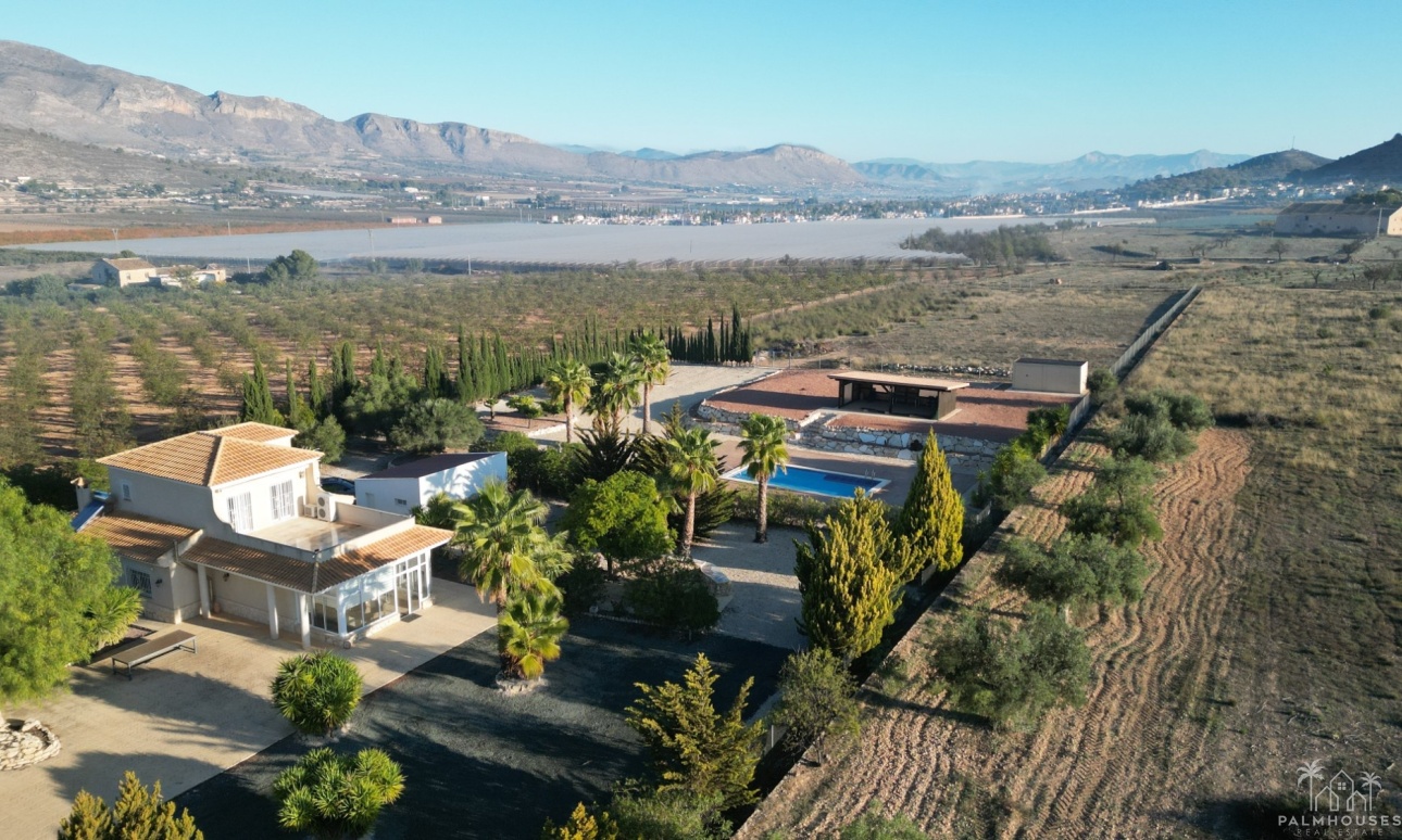 Resale - Villa - Hondón de las Nieves