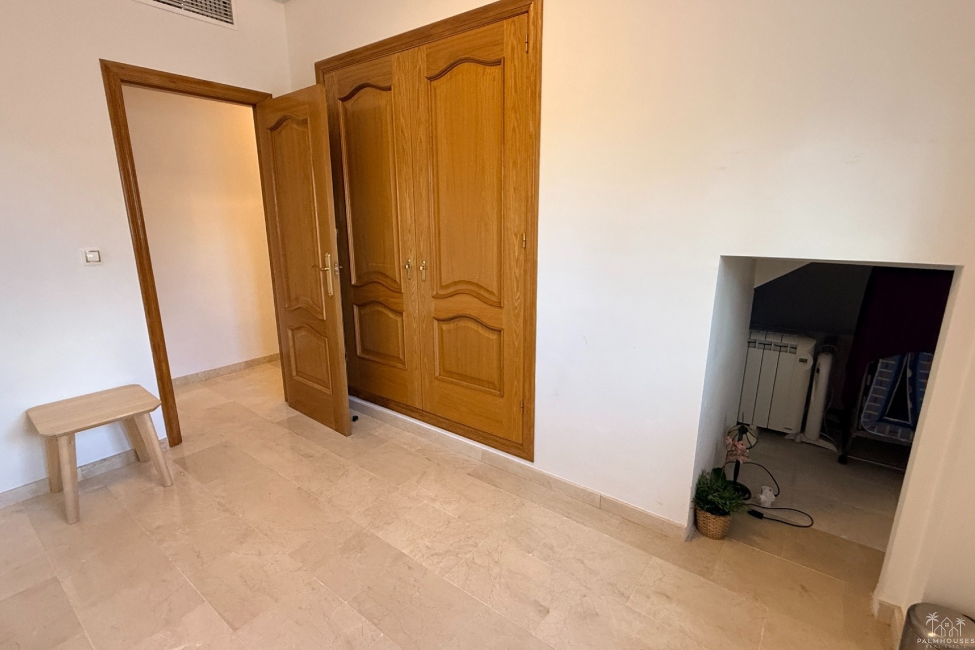 Resale - Villa - Hondón de las Nieves