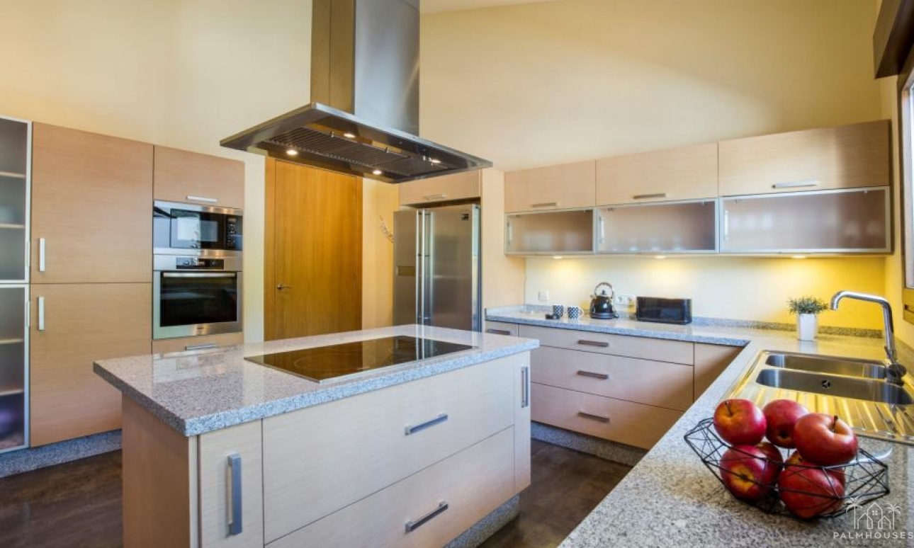 Resale - Villa - La Manga del Mar Menor - Costa Calida