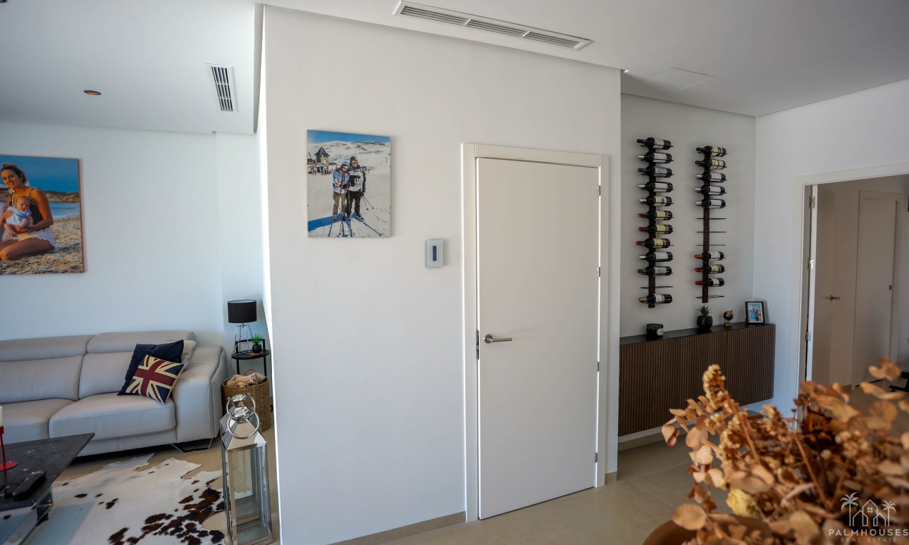 Resale - Villa - La Manga del Mar Menor - Costa Calida