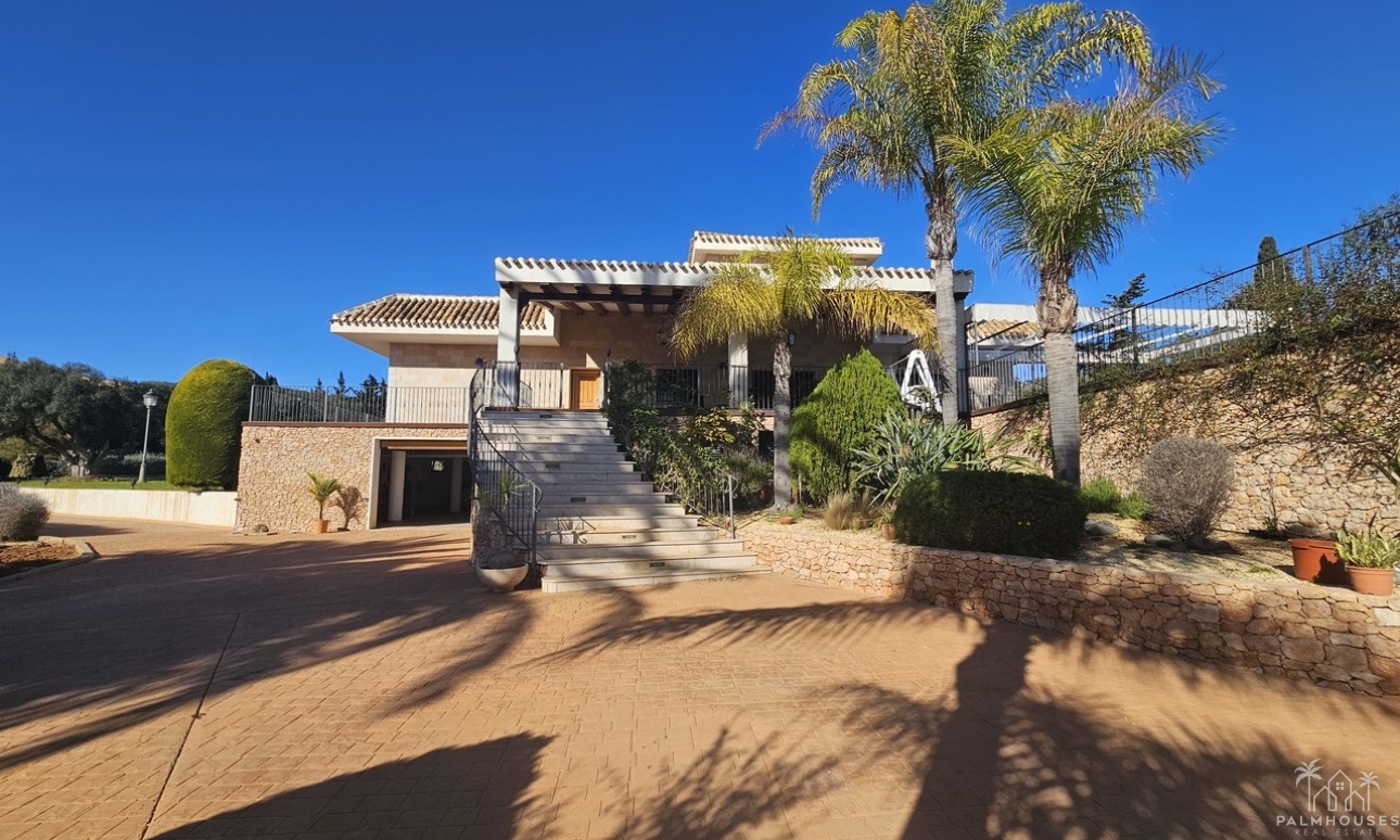 Resale - Villa - La Manga del Mar Menor - Costa Calida