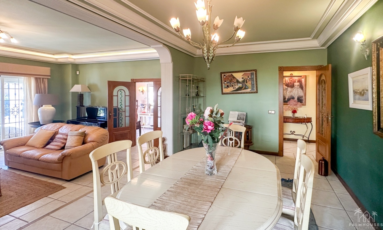 Resale - Villa - La Mata - Costa Blanca