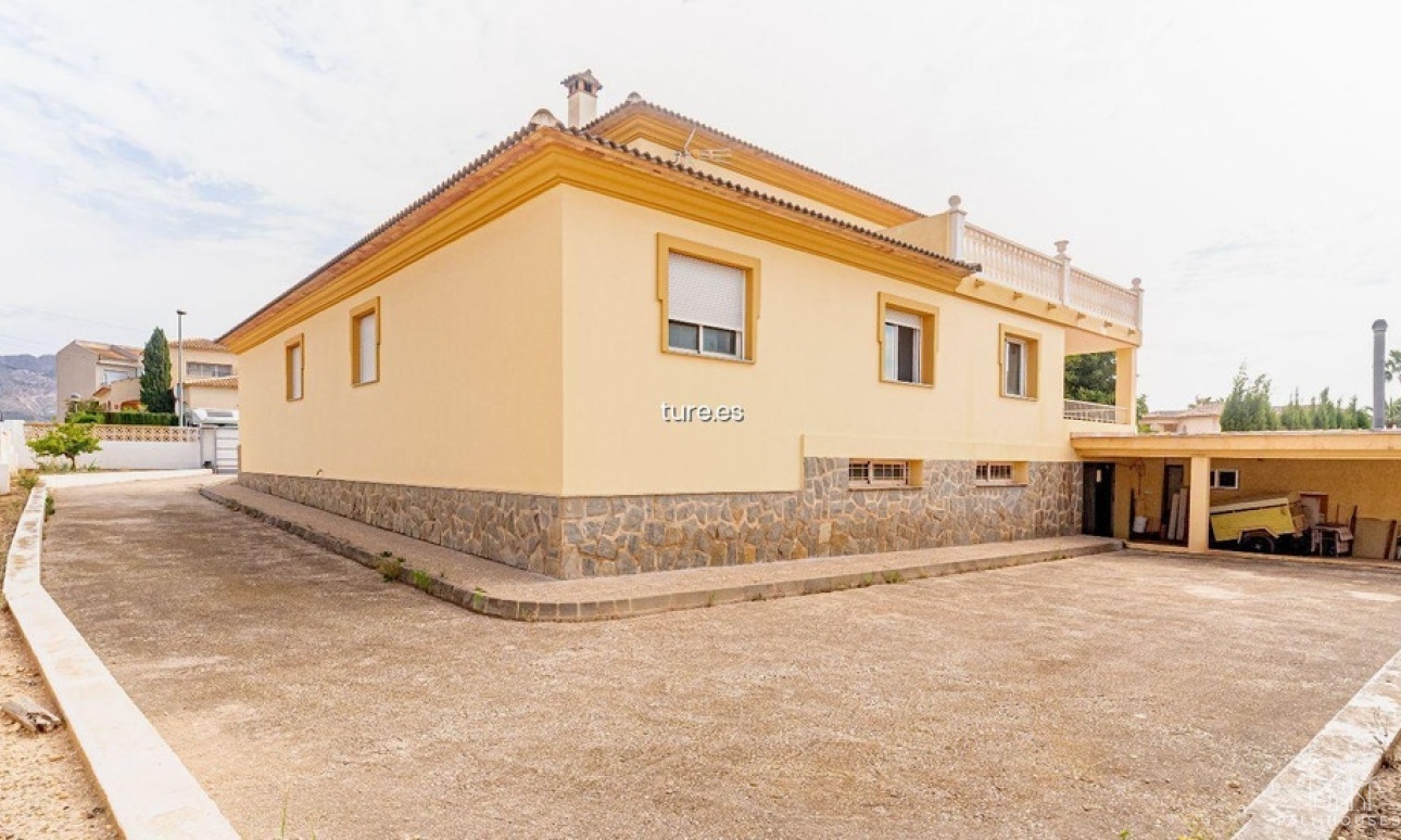 Resale - Villa - la Nucia - La Nucia Centro
