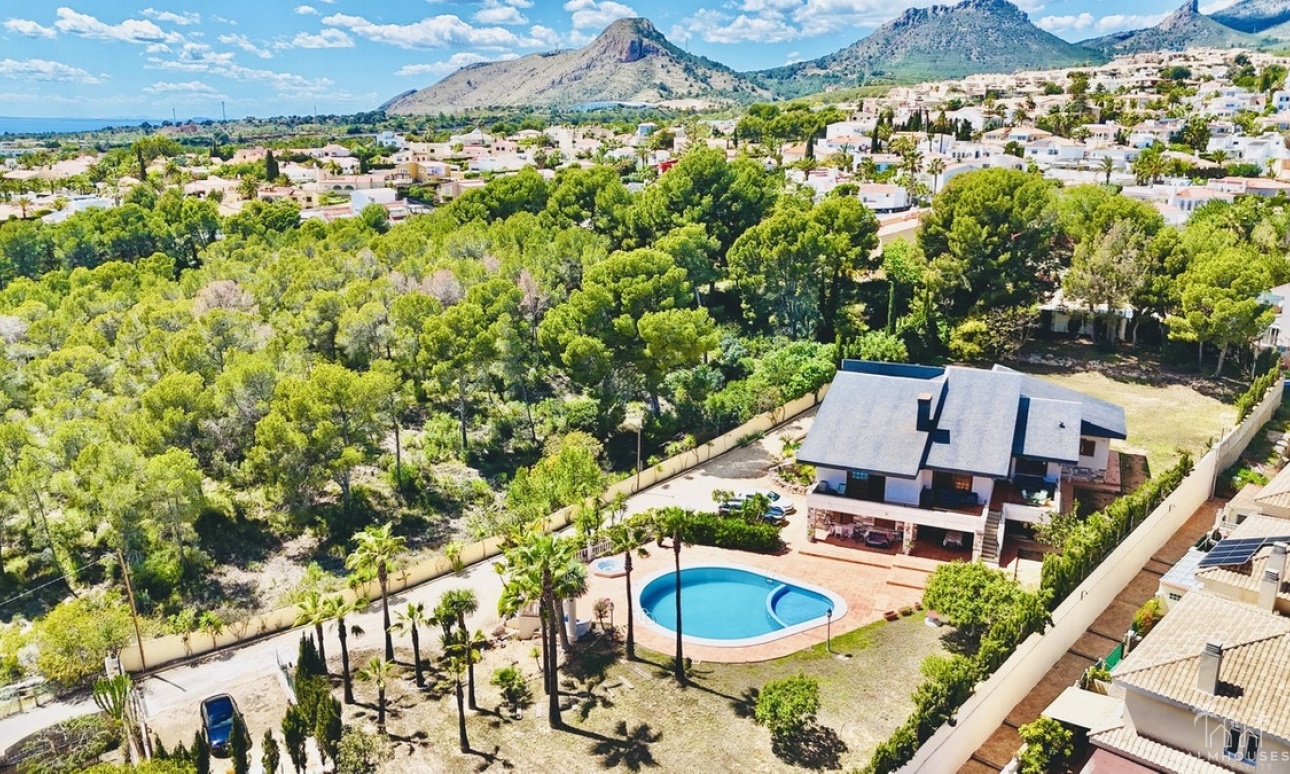 Resale - Villa - la Nucia - La Nucia Centro