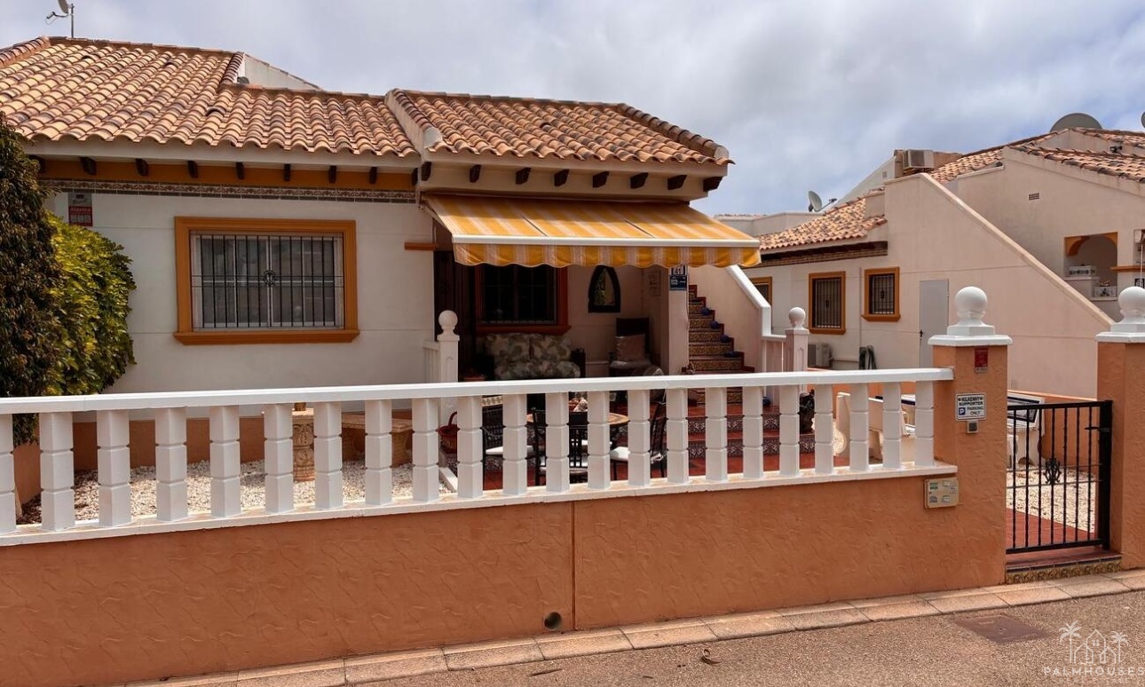 Resale - Villa - Lomas de Caboroig - Costa Blanca