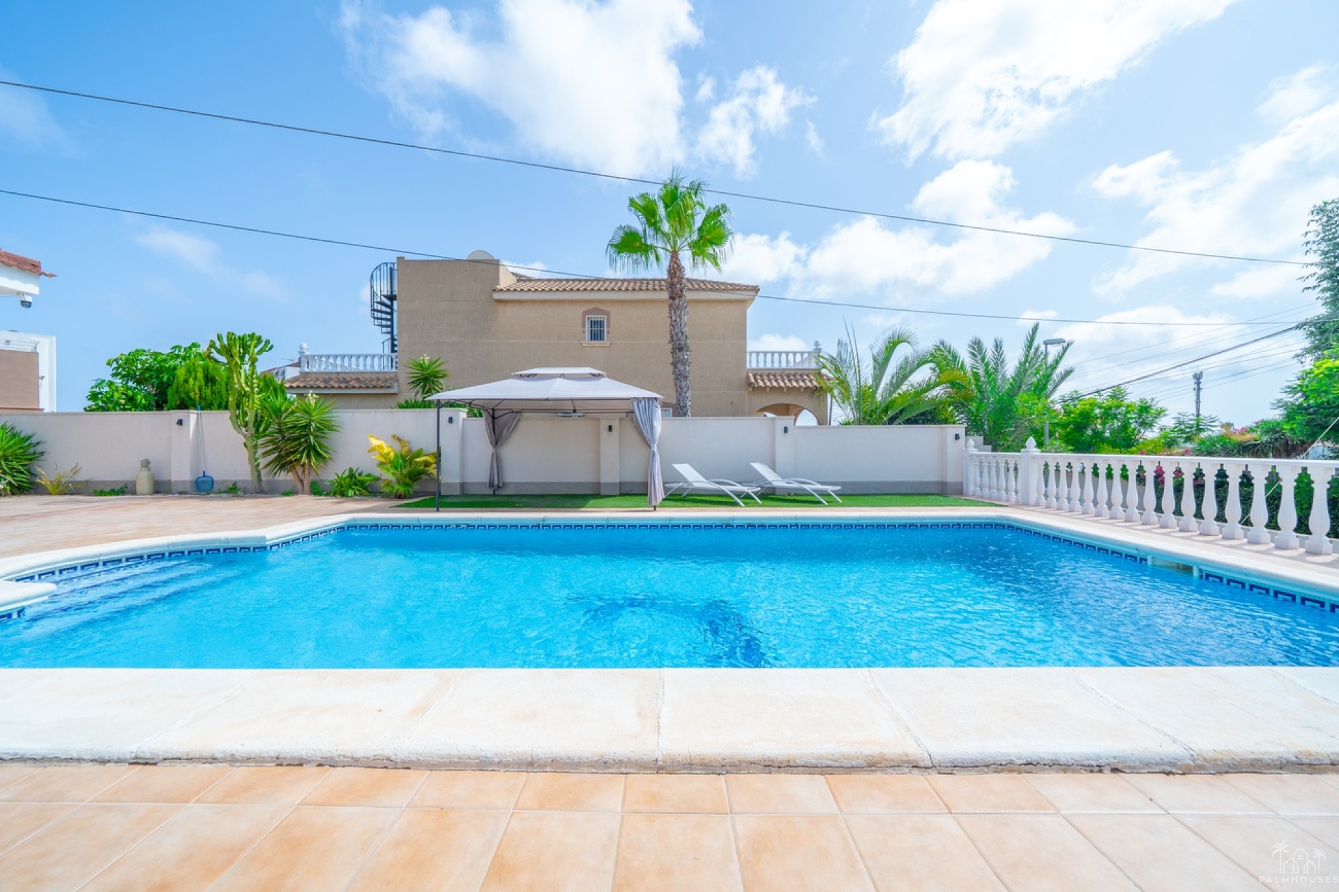 Resale - Villa - Los Balcones - Costa Blanca
