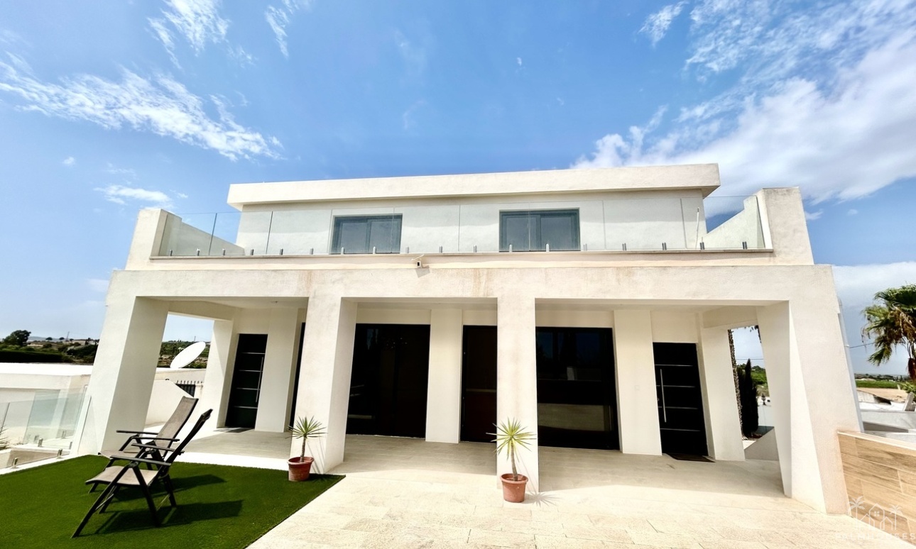 Resale - Villa - Los Montesinos - Costa Blanca