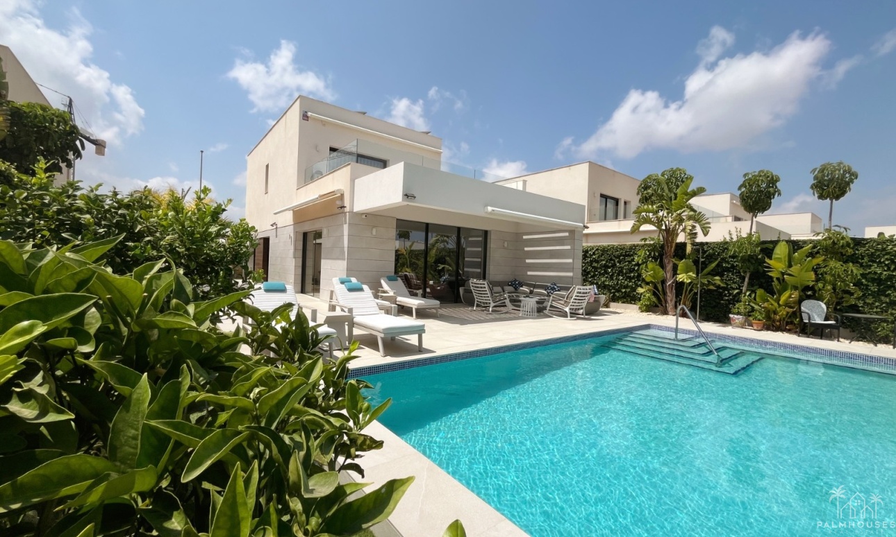 Resale - Villa - Los Montesinos - La Herrada