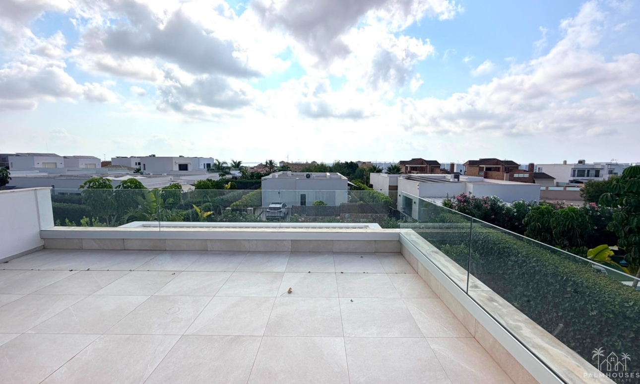 Resale - Villa - Los Montesinos - Los Montesinos - Urb. La Herrada