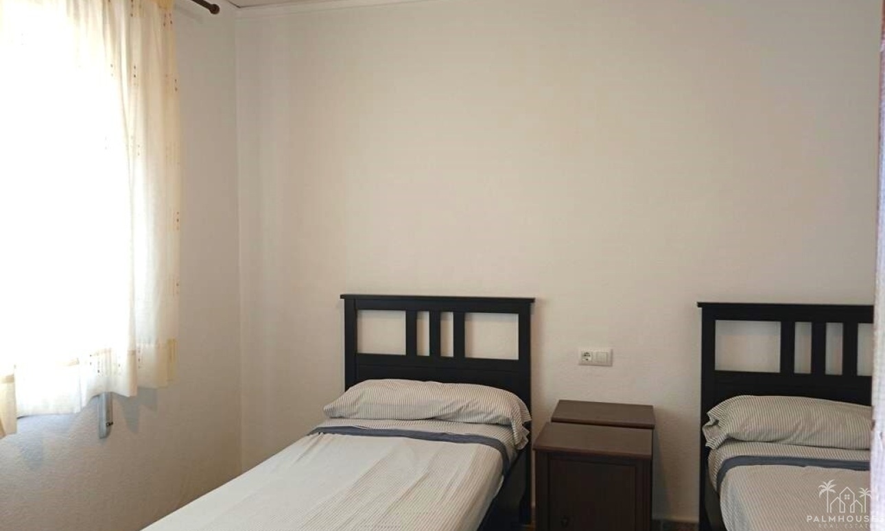 Resale - Villa - Los Montesinos - PUEBLO CENTRO