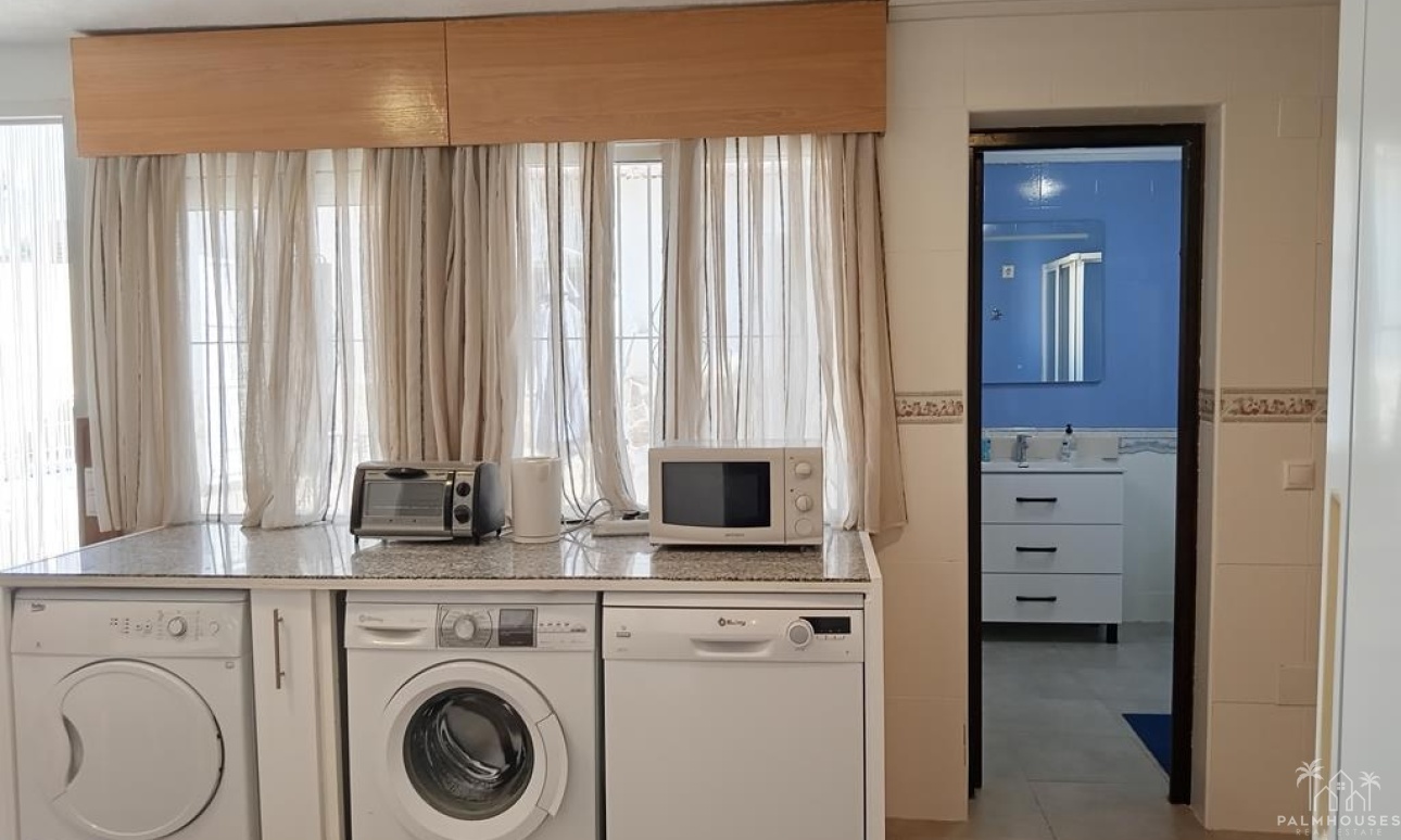 Resale - Villa - Los Montesinos - PUEBLO CENTRO