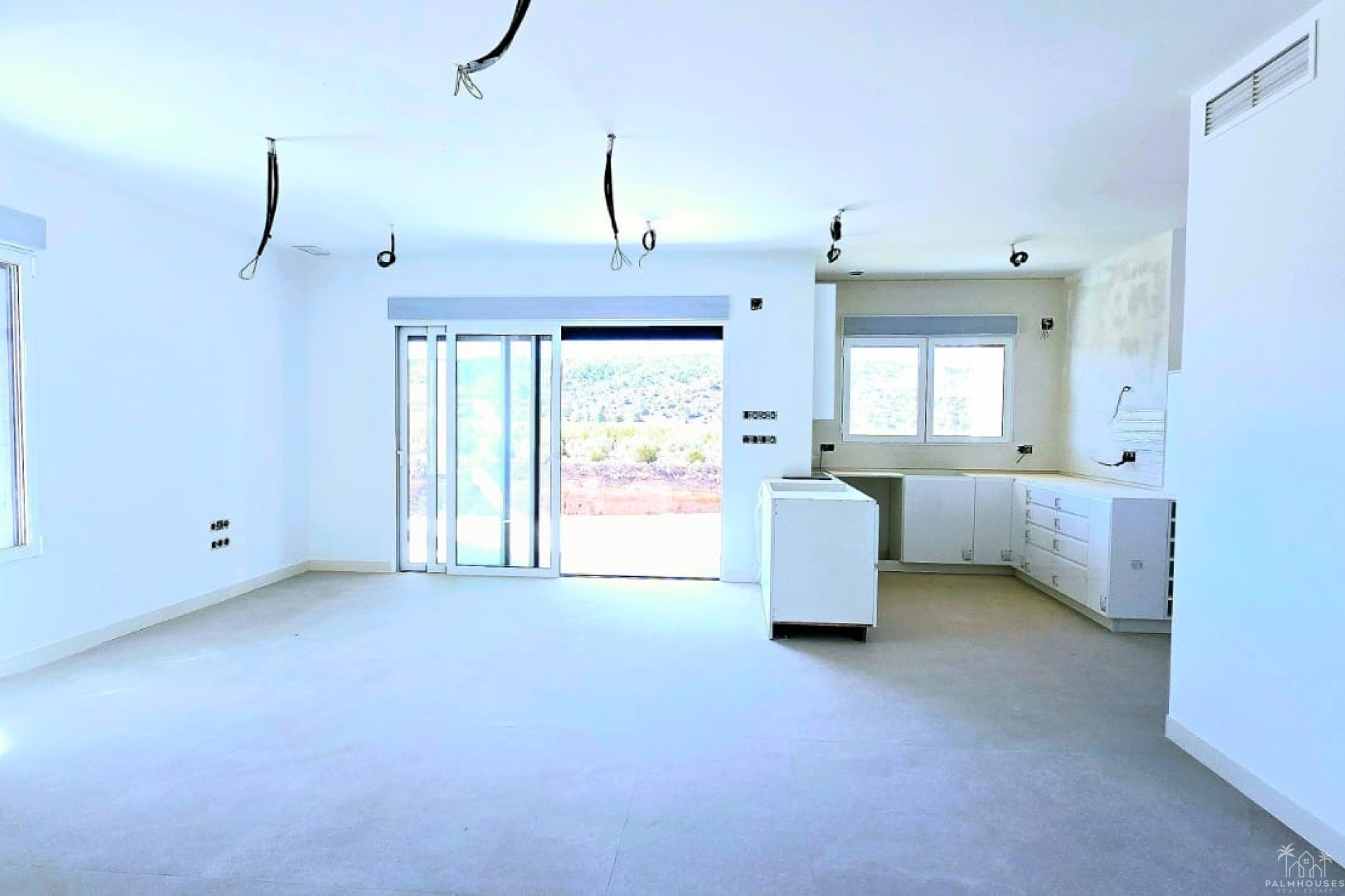 Resale - Villa - Macisvenda - Inland